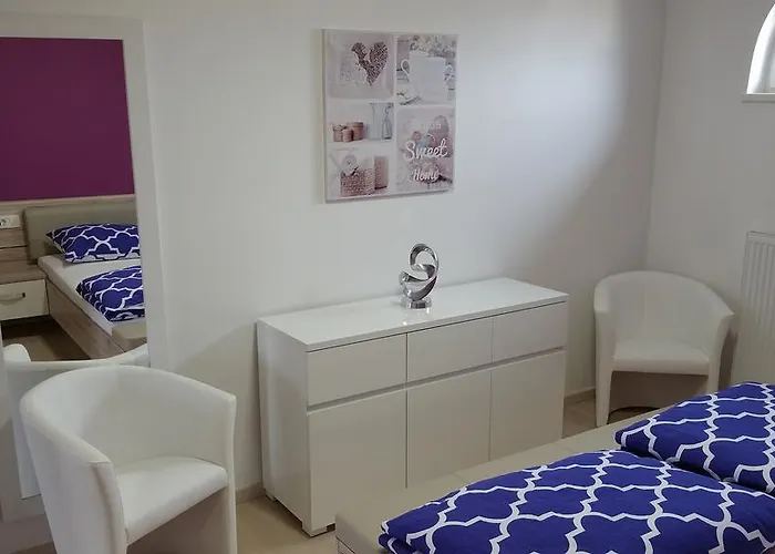 Greg's Great Location Апартаменти Любляна