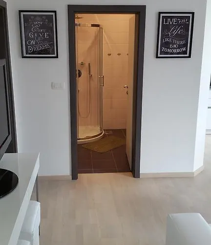 Greg's Great Location *